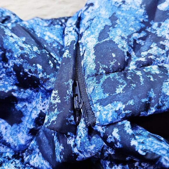 Susan Graver Hooded Puffer Quilted Vest Size 2X XXL Blue Abstract Winter Cozy - Picture 9 of 14